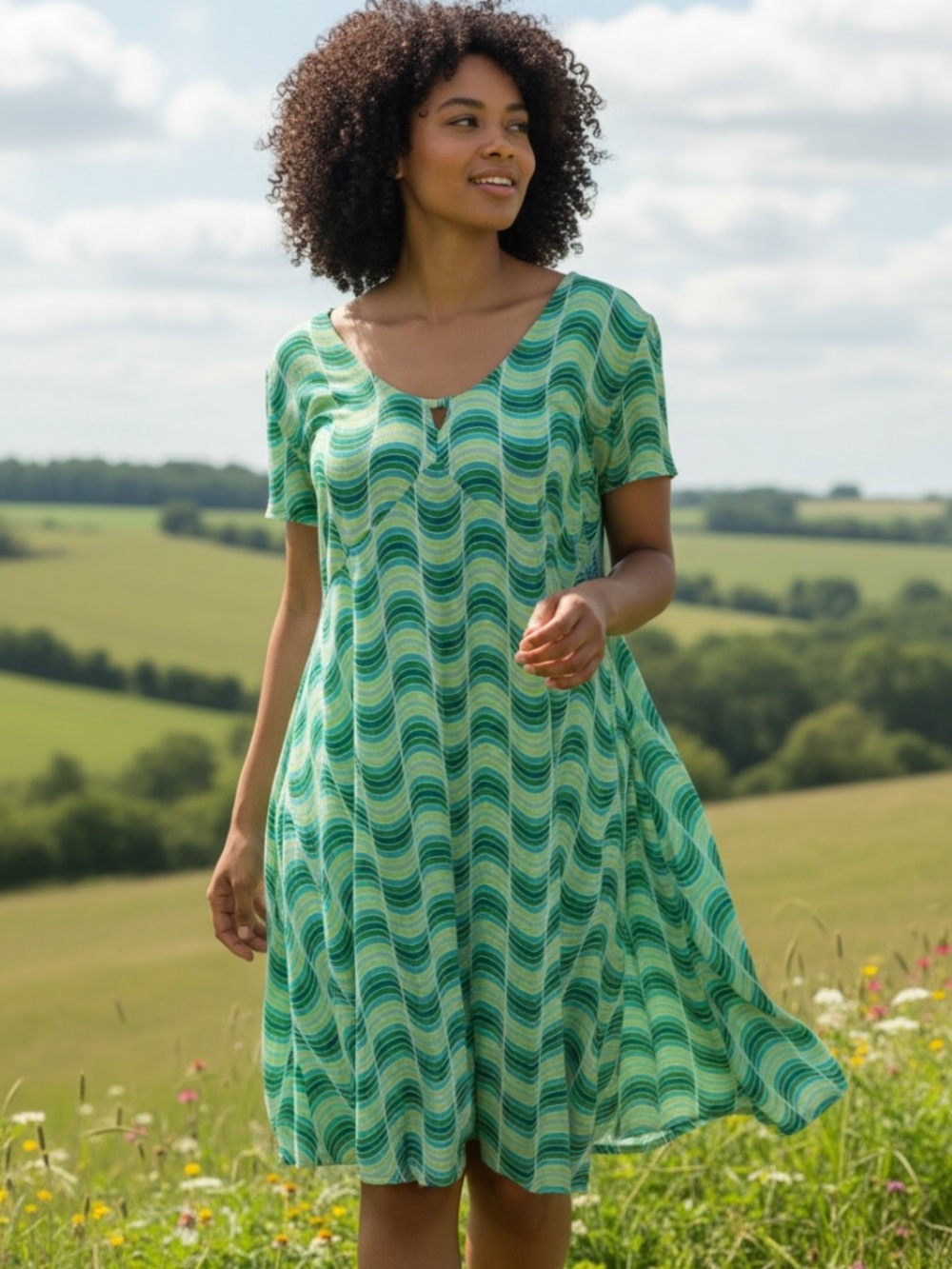 ⭐️Surkana Wave Print Sort Sleeve Dress - size XL